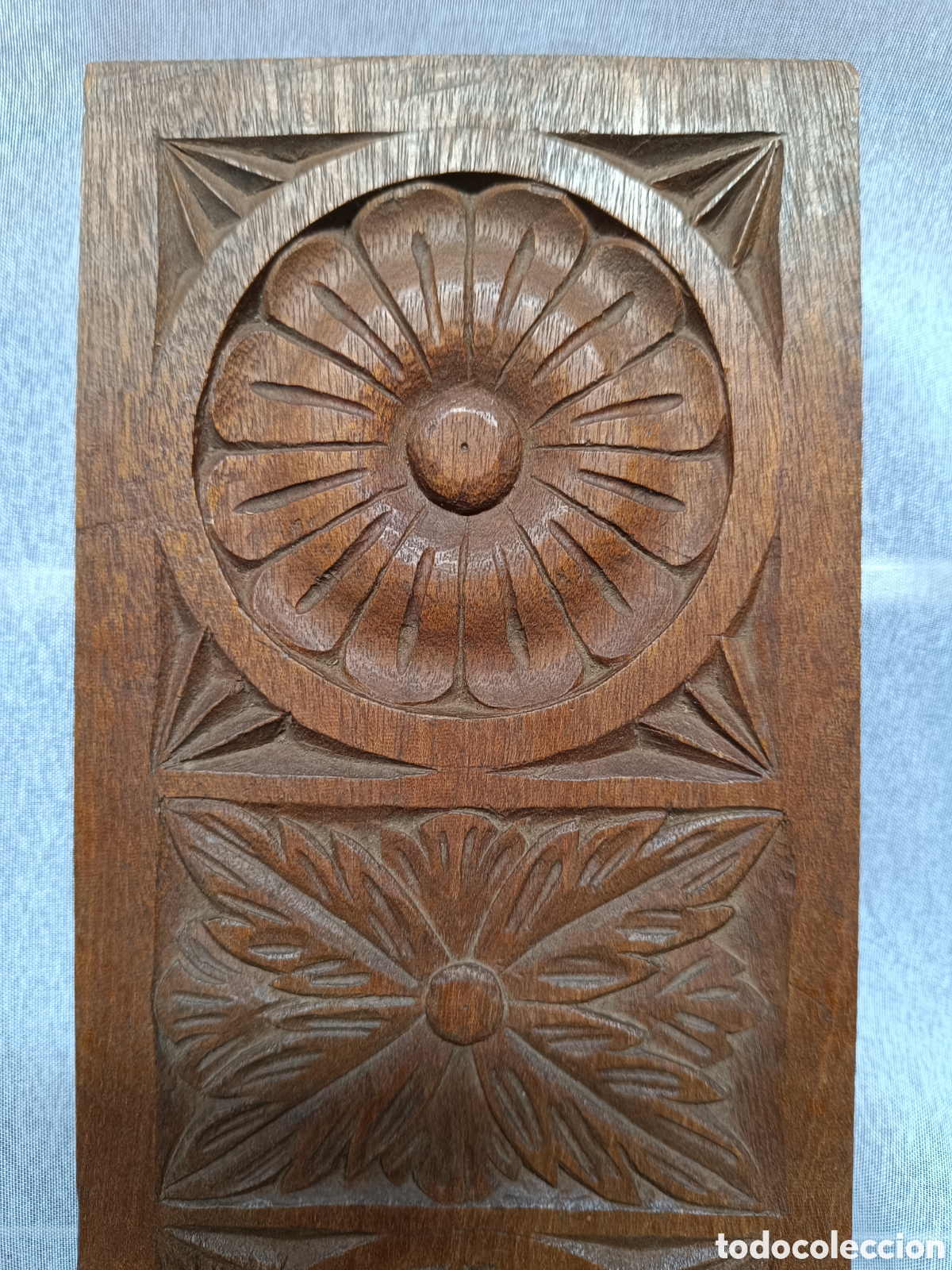 Artesan&iacute;a: Talla de madera 3 flores - Foto 2