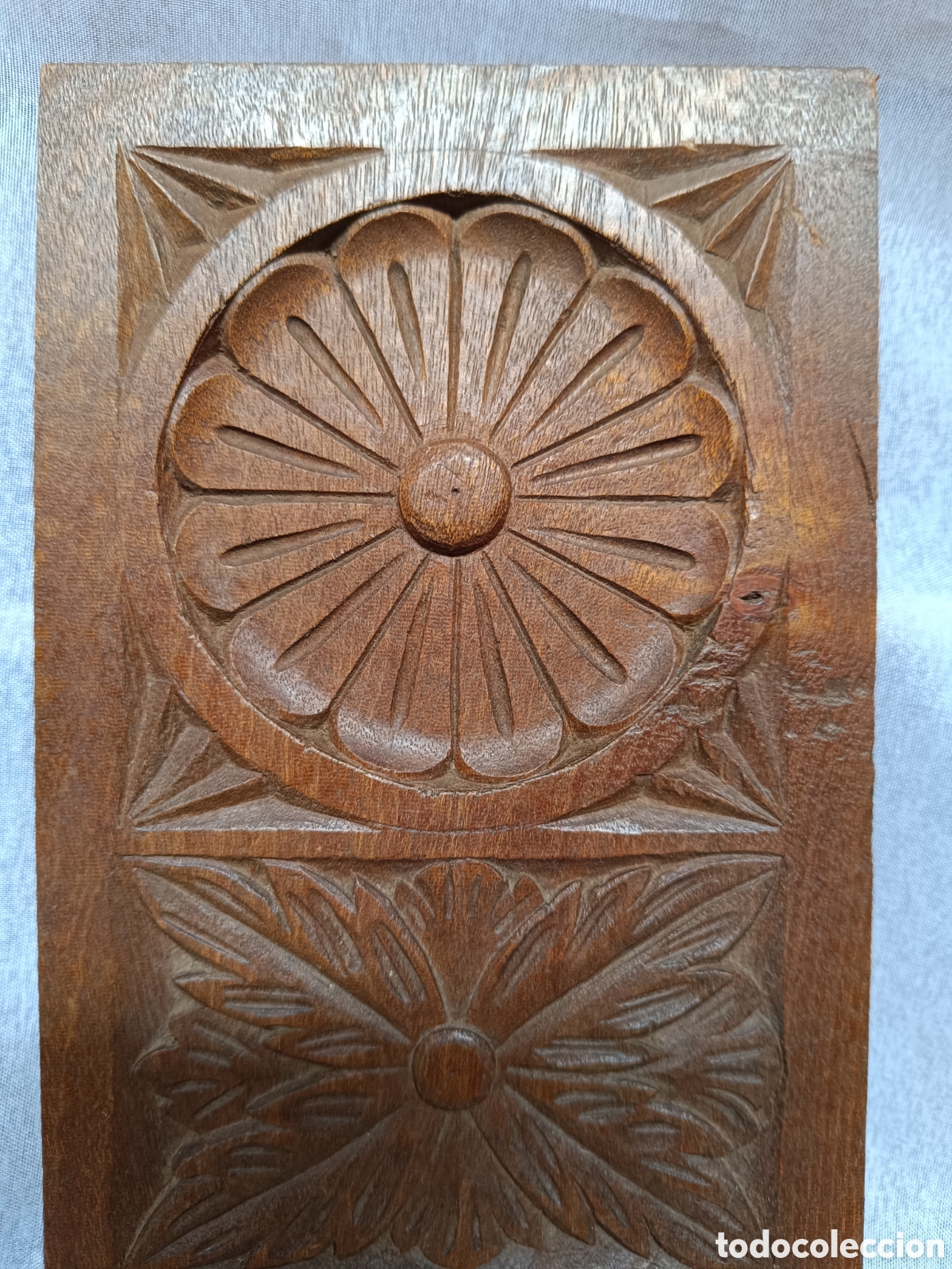 Artesan&iacute;a: Talla de madera 3 flores - Foto 4
