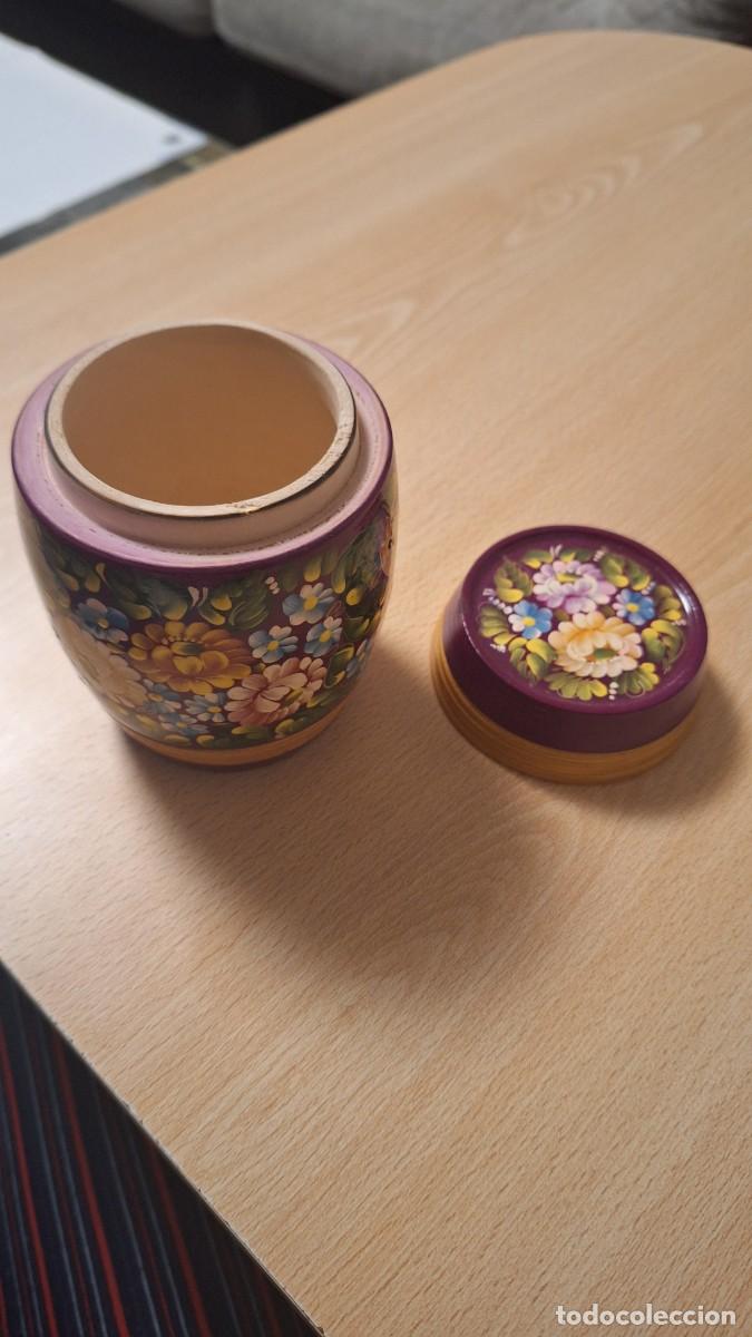 Artesan&iacute;a: Bombonera decorada a mano - Foto 4
