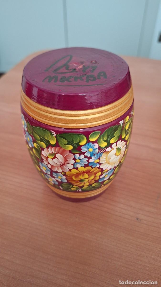 Artesan&iacute;a: Bombonera decorada a mano - Foto 6