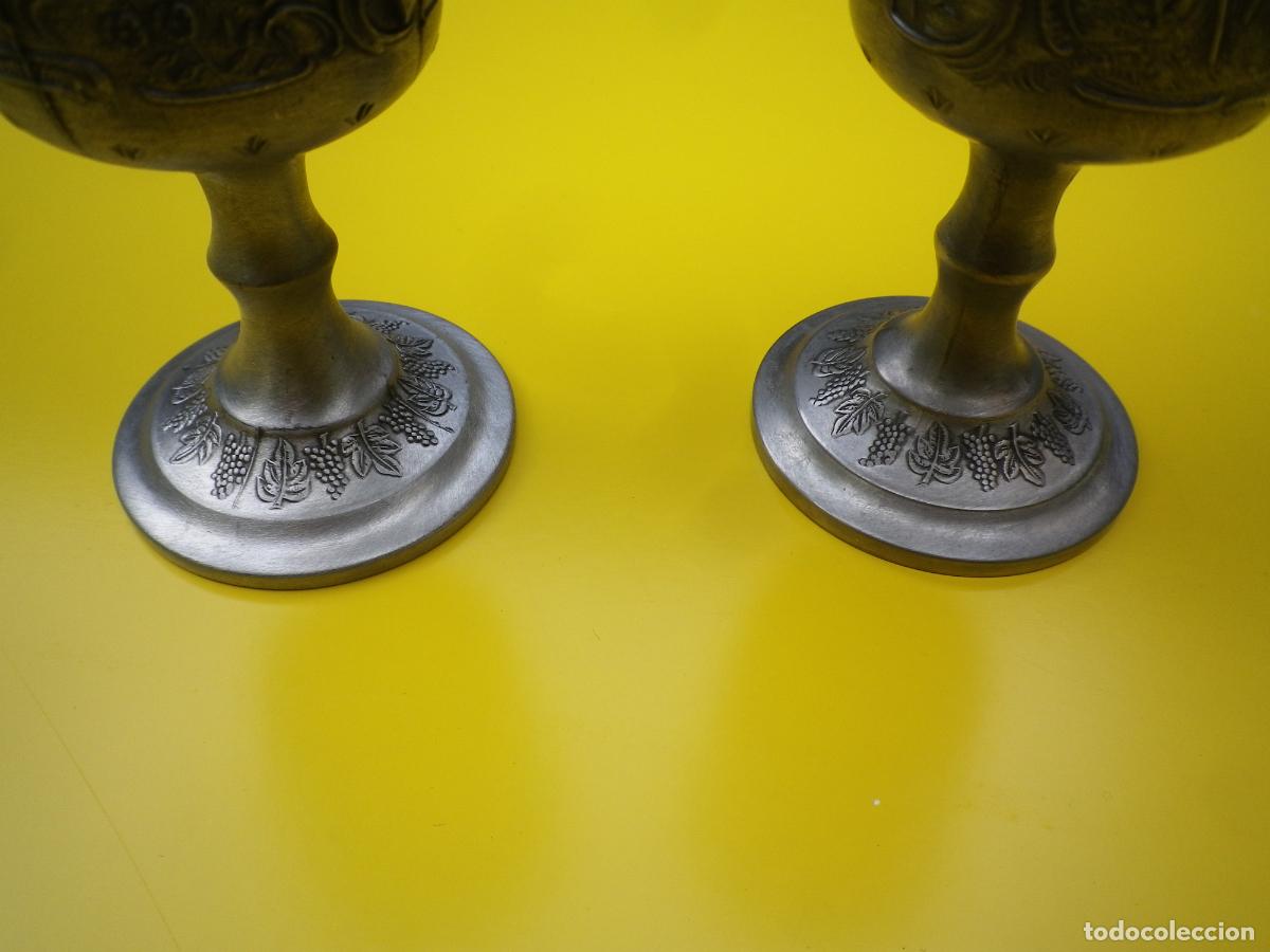 Artesan&iacute;a: Pareja de copas en peltre - Foto 6