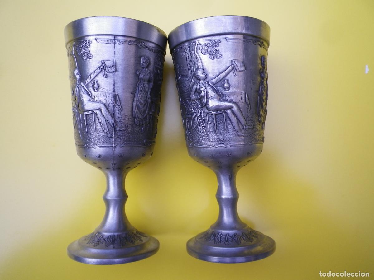 Artesan&iacute;a: Pareja de copas en peltre - Foto 1