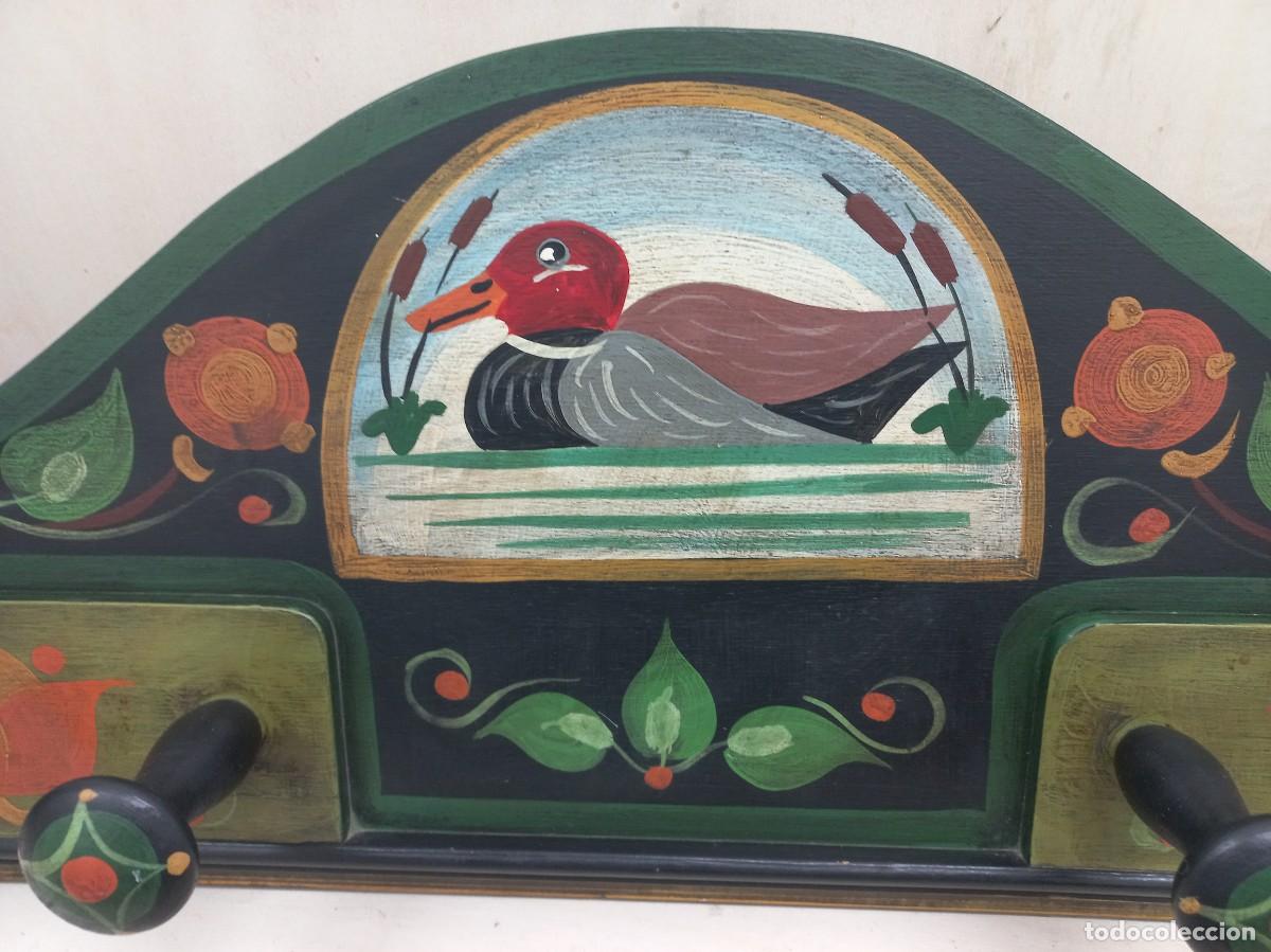 Artesan&iacute;a: Perchero de madera decorado - Foto 3
