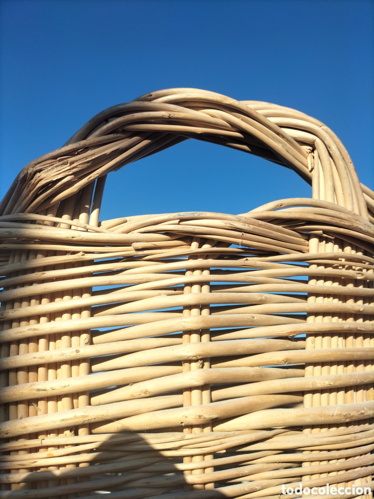 Artesan&iacute;a: Gran cesta de mimbre echa a mano - Foto 5