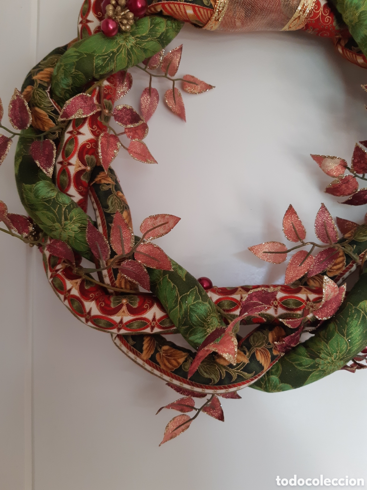 Artesan&iacute;a: Corona de Navidad de patchwork para puerta - Foto 2