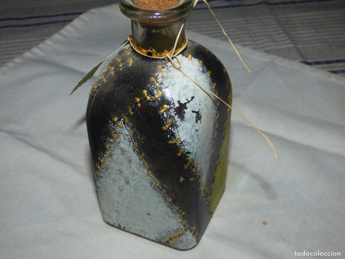 Artesan&iacute;a: Botella de vidrio,pintada a mano. - Foto 3