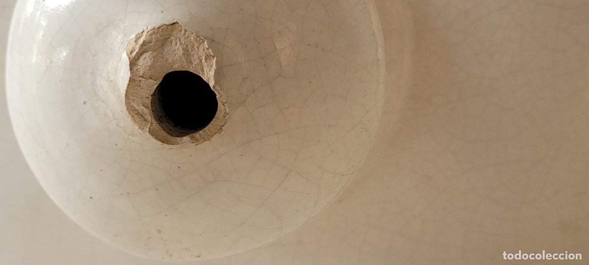 Artesan&iacute;a: Benditera en loza blanca. - Foto 6
