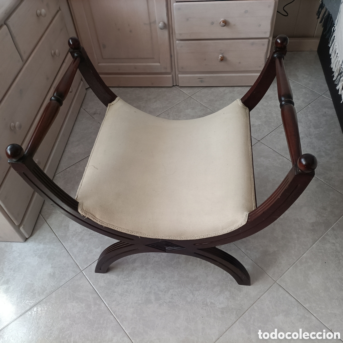 Artesan&iacute;a: Butaca dormitorio madera - Foto 3