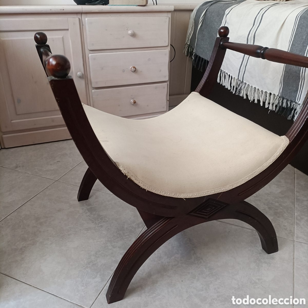 Artesan&iacute;a: Butaca dormitorio madera - Foto 1
