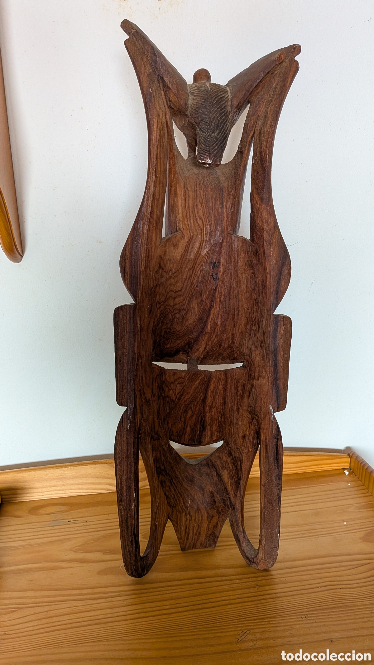 Artesan&iacute;a: M&aacute;scara estilo africano de madera - Foto 3