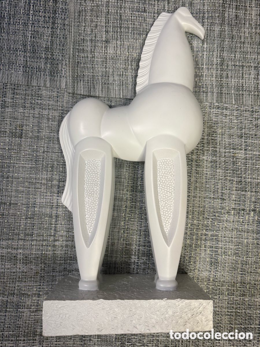 Artesan&iacute;a: Estatua Caballo blanco - Foto 1