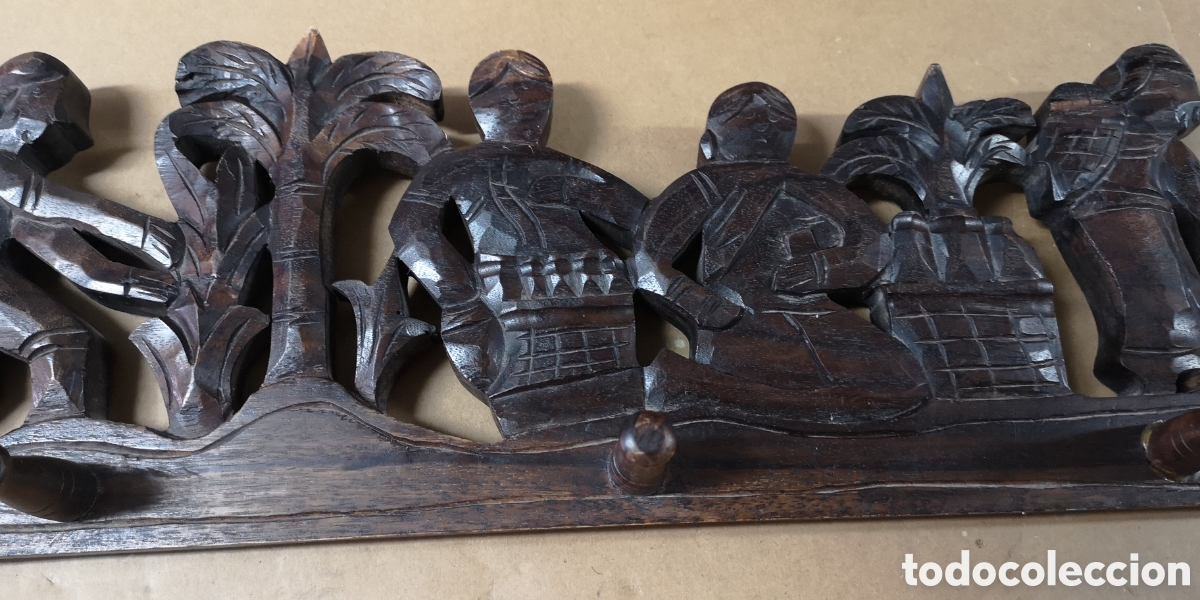 Artesan&iacute;a: Perchero artesanal en madera - Foto 3
