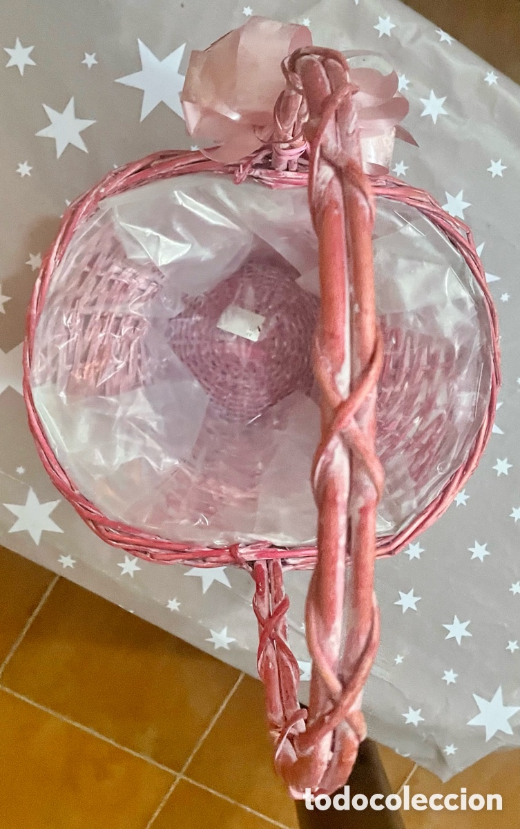 Artesan&iacute;a: Cesta de mimbre rosa con asa - Foto 2