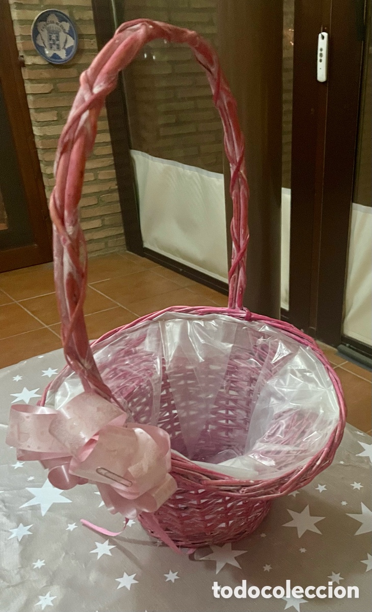 Artesan&iacute;a: Cesta de mimbre rosa con asa - Foto 1