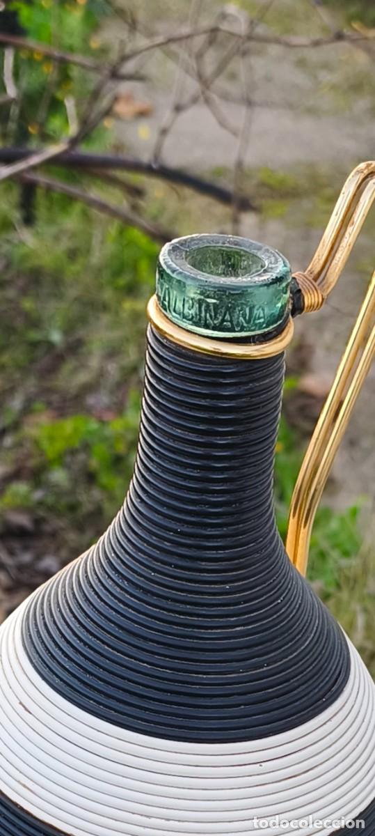 Artesan&iacute;a: Damajuana forrada en blanco y negro. - Foto 2