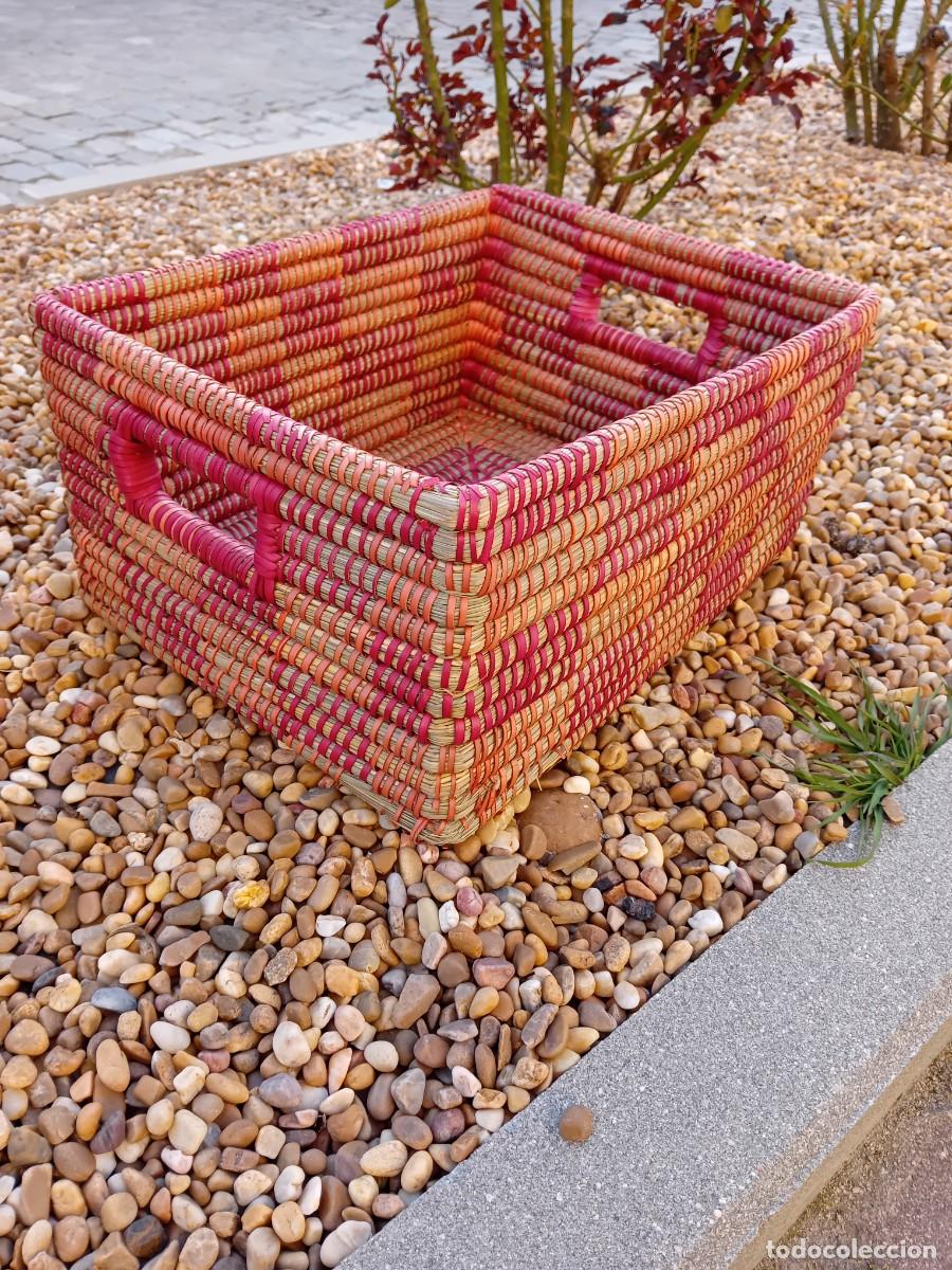 Artesan&iacute;a: Cerca de mimbre con dos asas - Foto 1