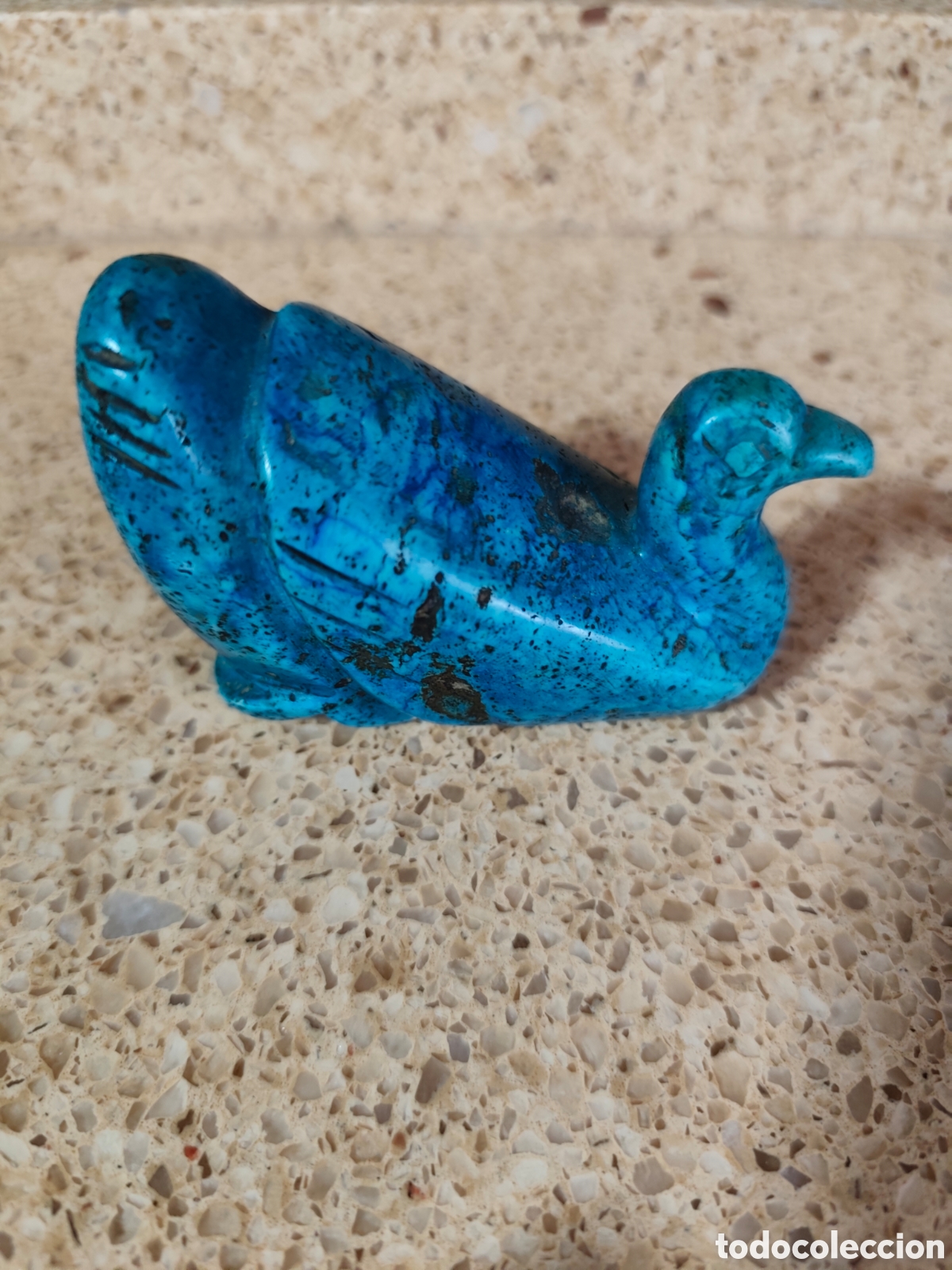 Artesan&iacute;a: Cisne de piedra azul tallado