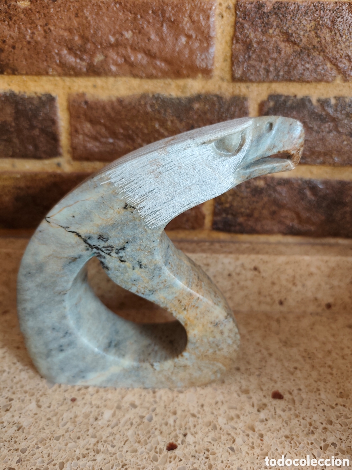 Artesan&iacute;a: Figura &aacute;guila tallada en piedra