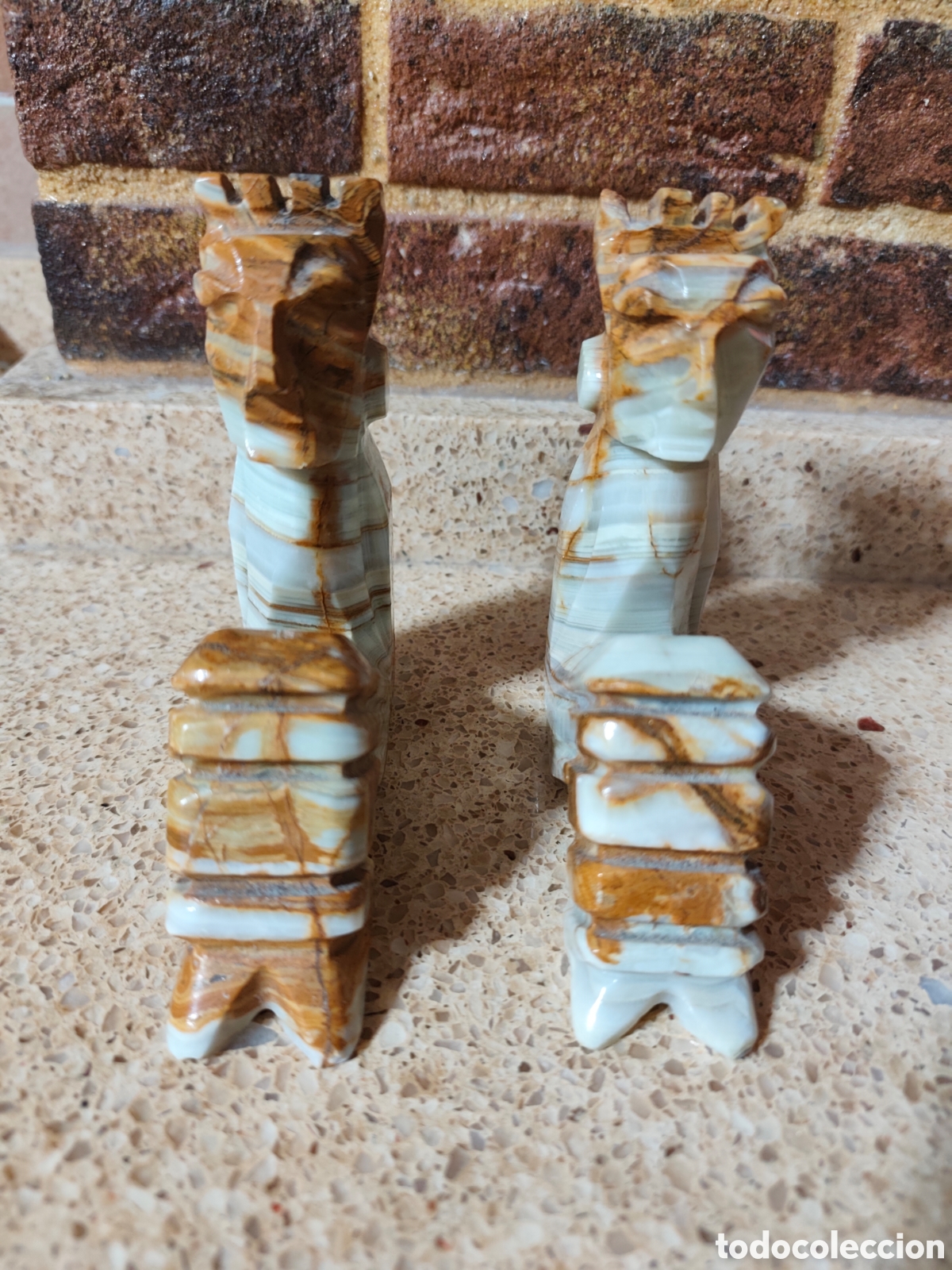 Artesan&iacute;a: Sujetalibros de piedra tallada