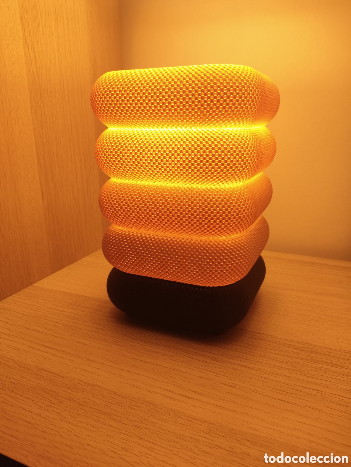 Artesan&iacute;a: Lampara de mesa Kumo