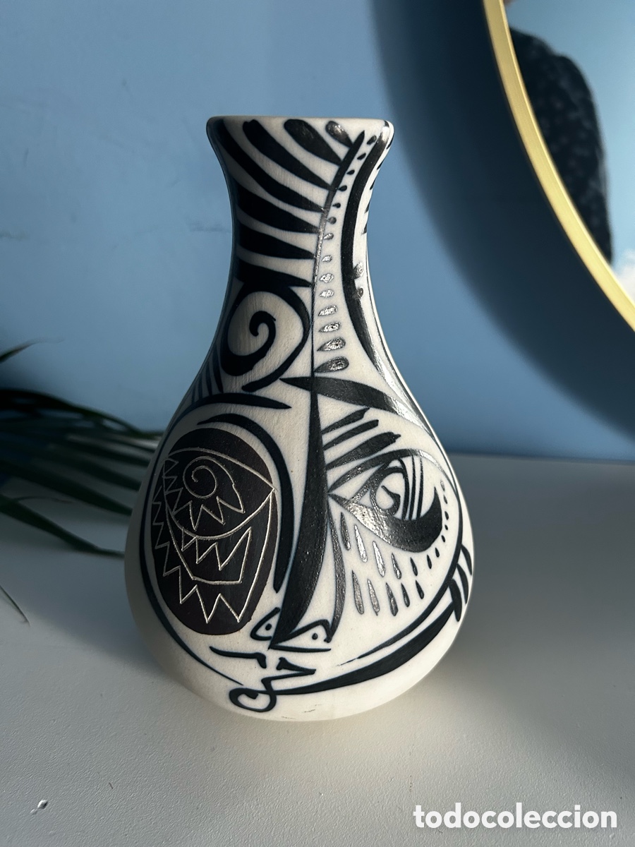 Artesan&iacute;a: Jarr&oacute;n de cer&aacute;mica art&iacute;stica firmado &ldquo;Regal&rdquo;