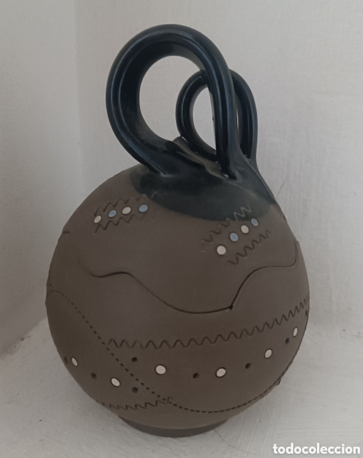 Artesan&iacute;a: Jarr&oacute;n decorativo de cer&aacute;mica.