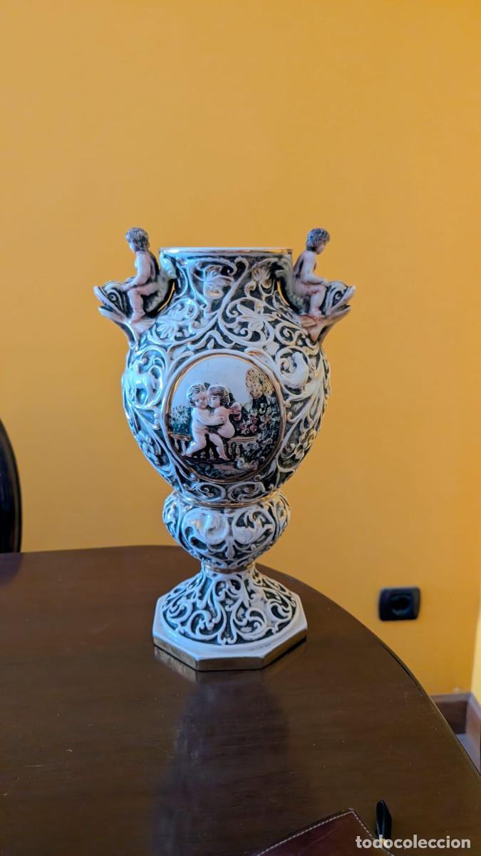 Artesan&iacute;a: 2 JARRONES CERAMICA que tienen muchos a&ntilde;os .