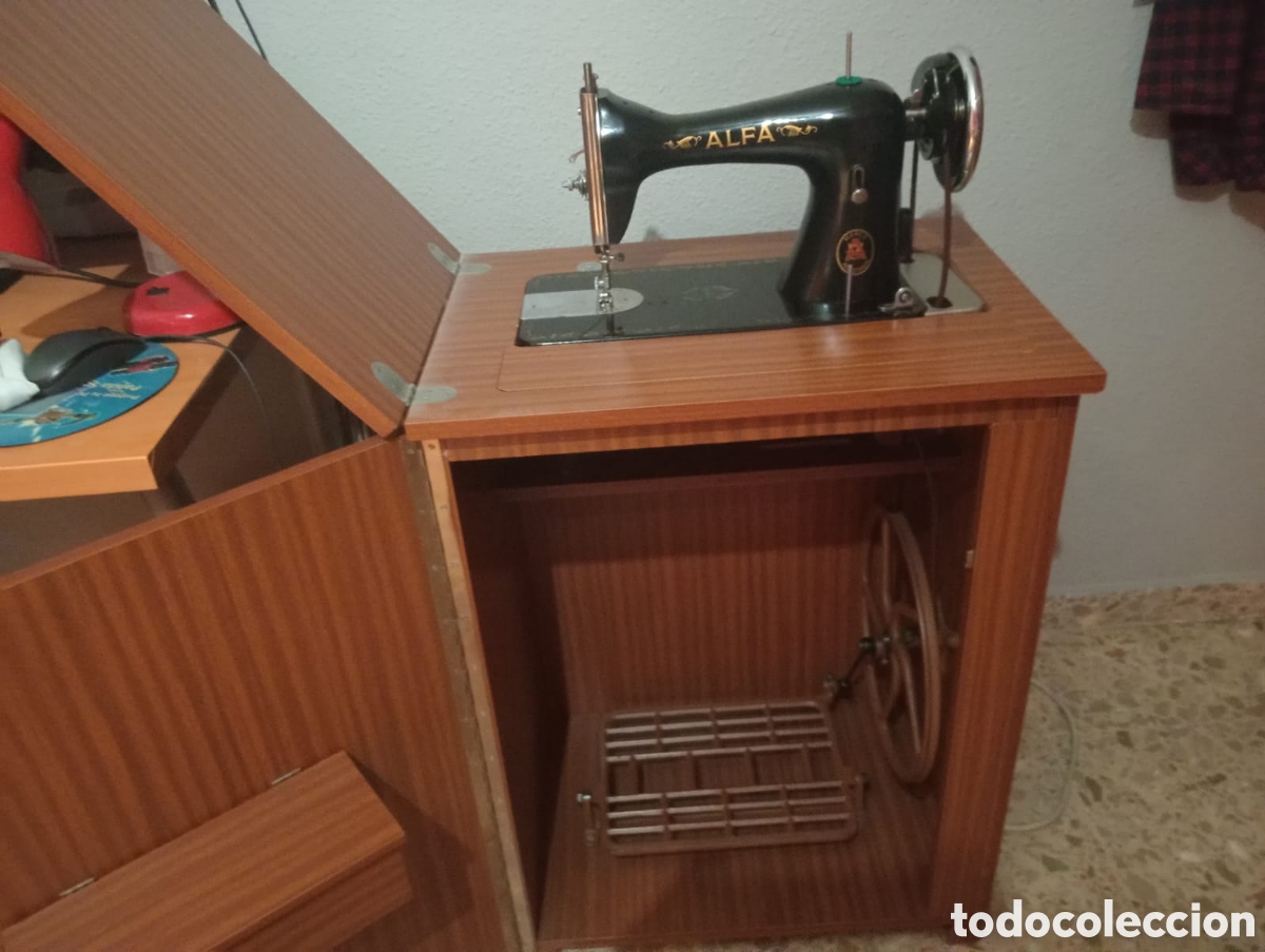 Artesan&iacute;a: Maquina Alfa antigua