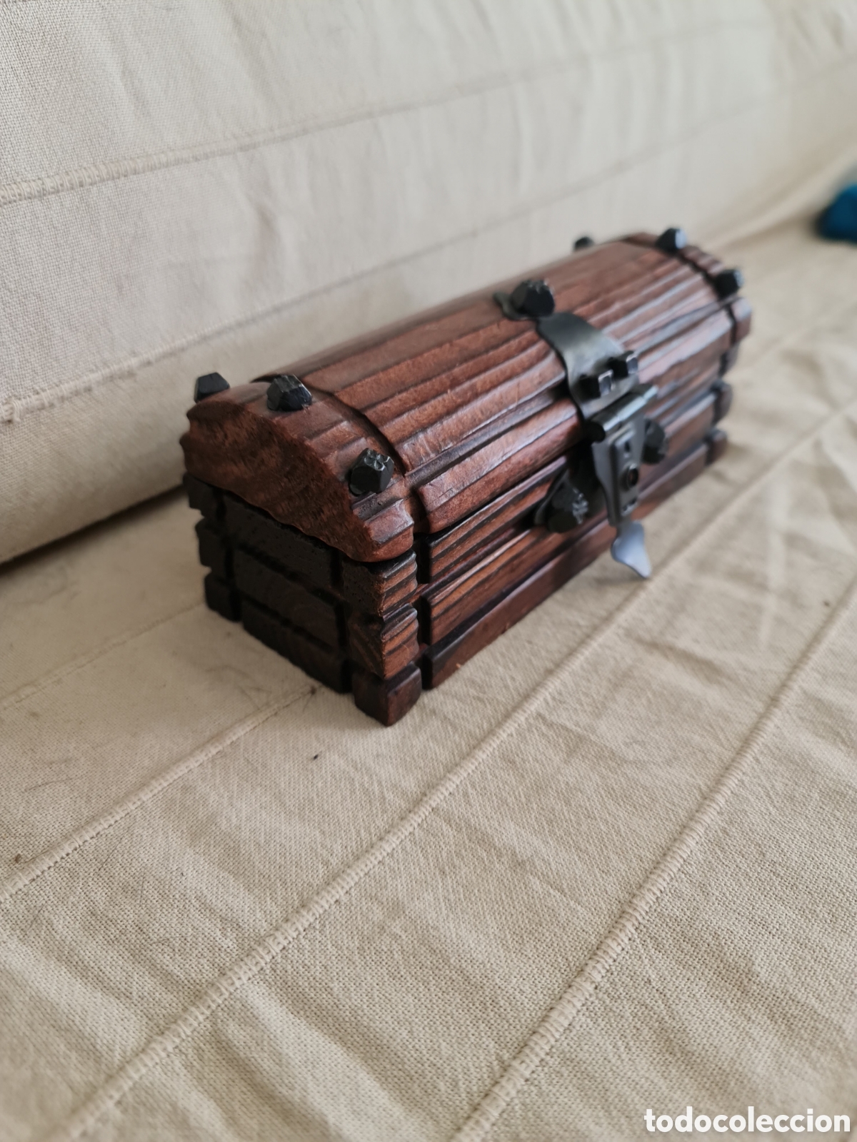 Artesan&iacute;a: Madera artesanal r&uacute;stica Cofre 17cm Impecable