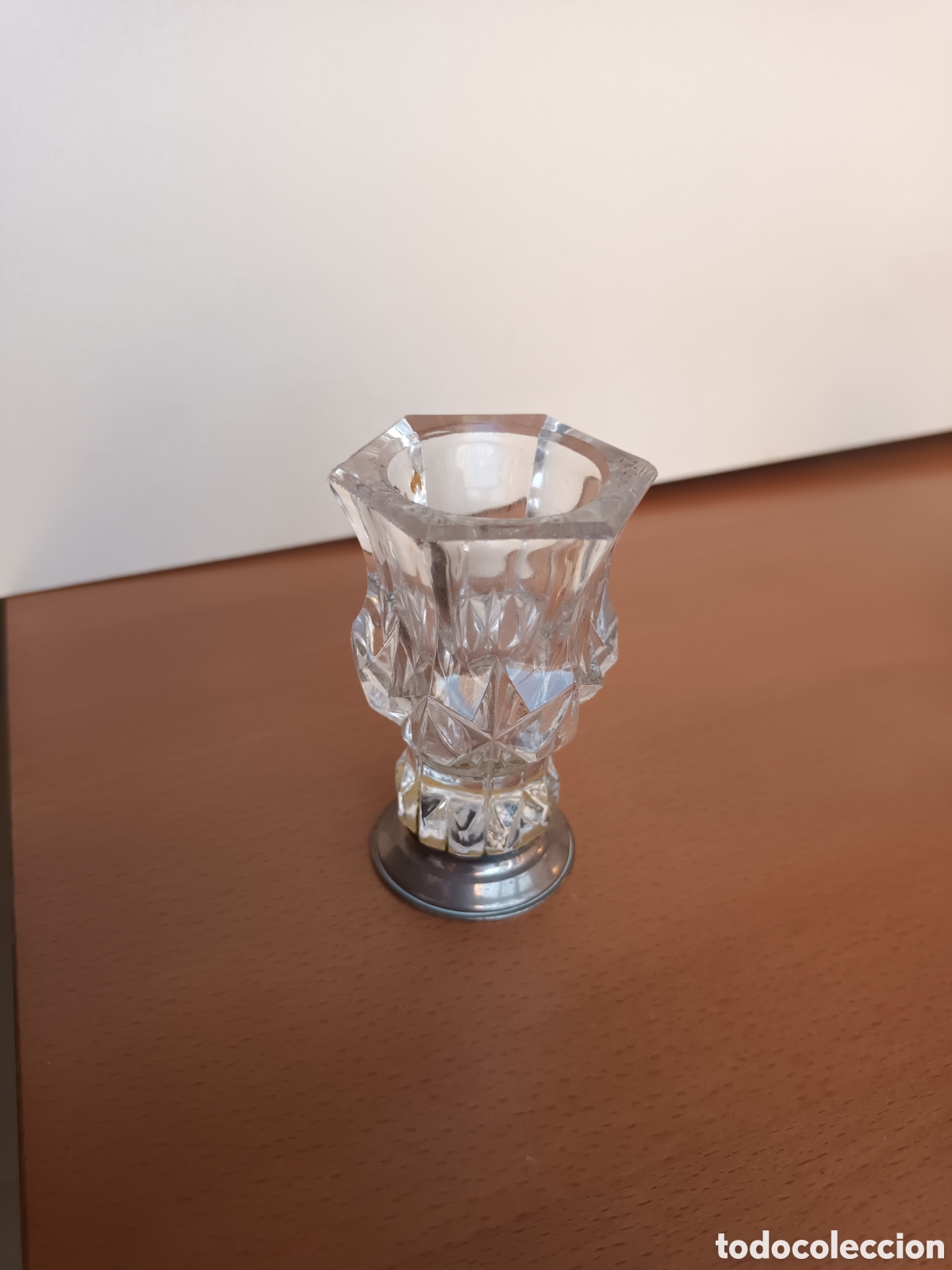 Artesan&iacute;a: Jarr&oacute;n cristal con base de plata