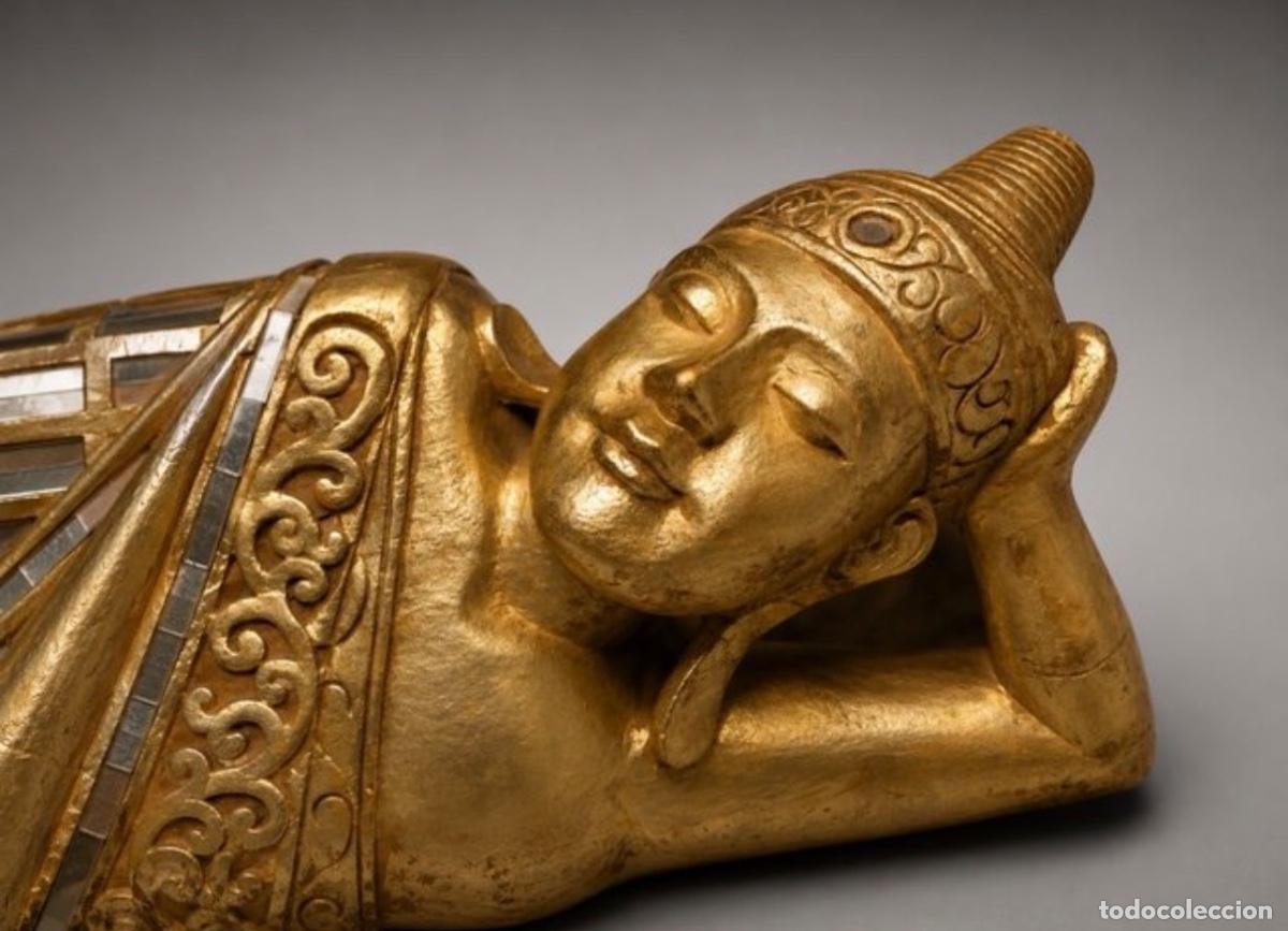 Artesan&iacute;a: Buda (Buddha) durmiente de pan de oro y banco de madera