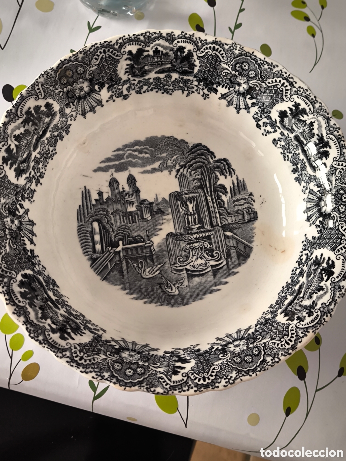 Artesan&iacute;a: Jarra y plato cartuja Sevilla casi nuevo