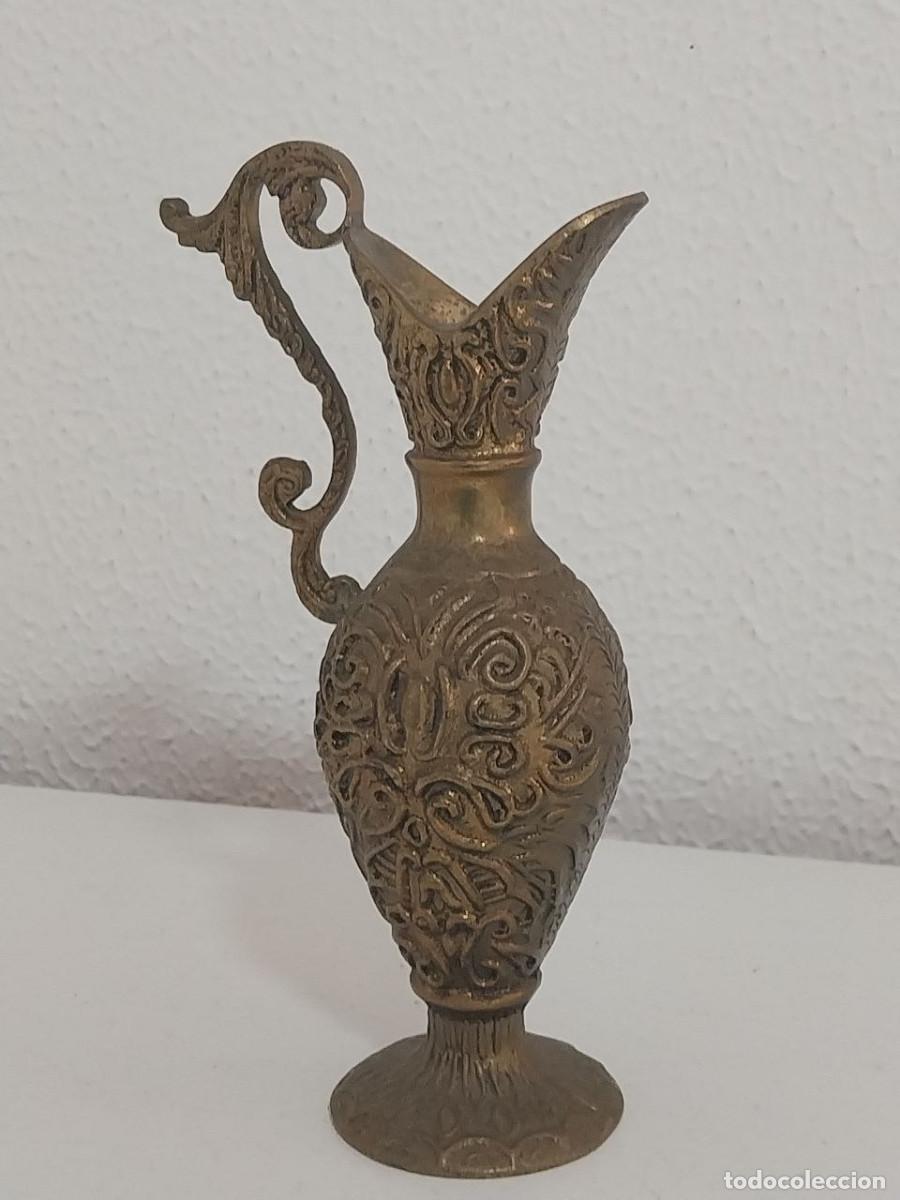 Artesan&iacute;a: Jarra Aguamanil Vintage de Bronce Macizo Labrado
