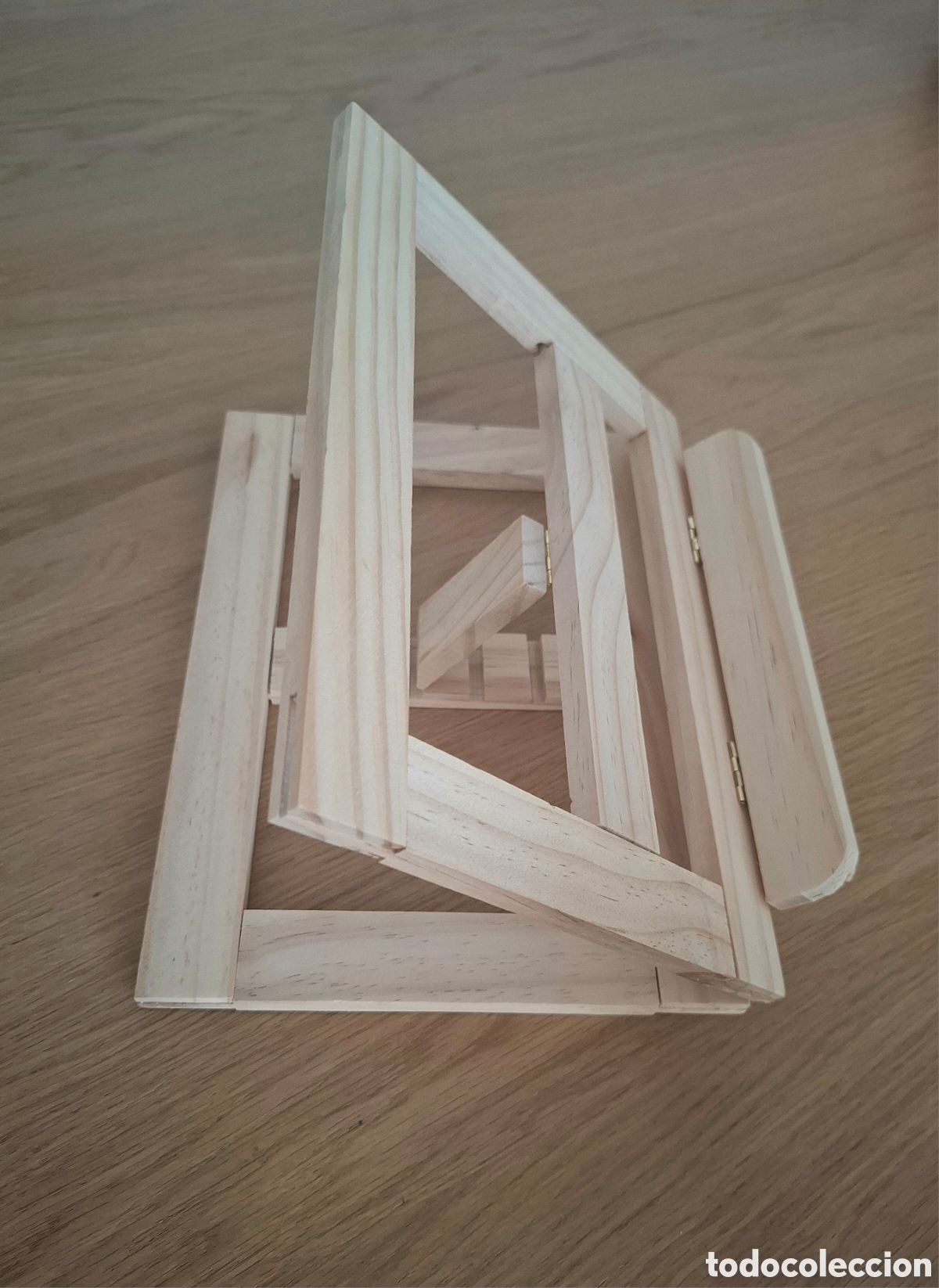 Artesan&iacute;a: Atril de madera para libros o tablets. - Foto 2