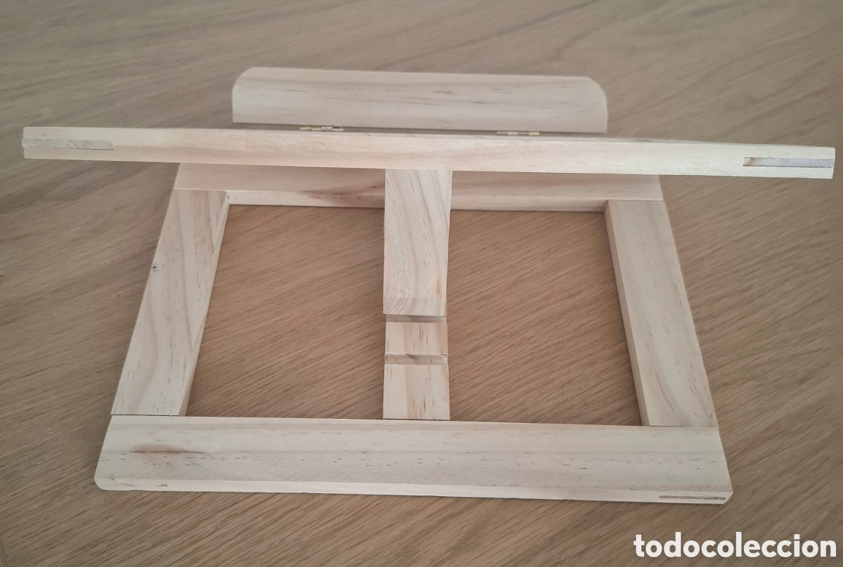 Artesan&iacute;a: Atril de madera para libros o tablets. - Foto 3