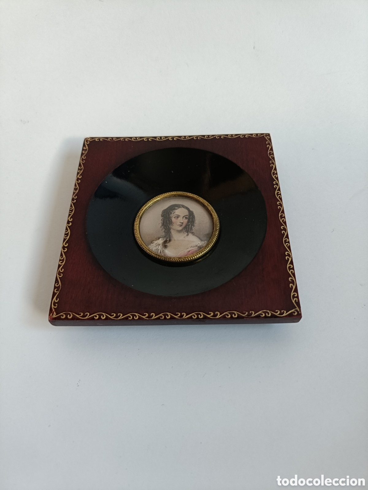Artesan&iacute;a: Miniatura de retrato femenino (10x10 cm)