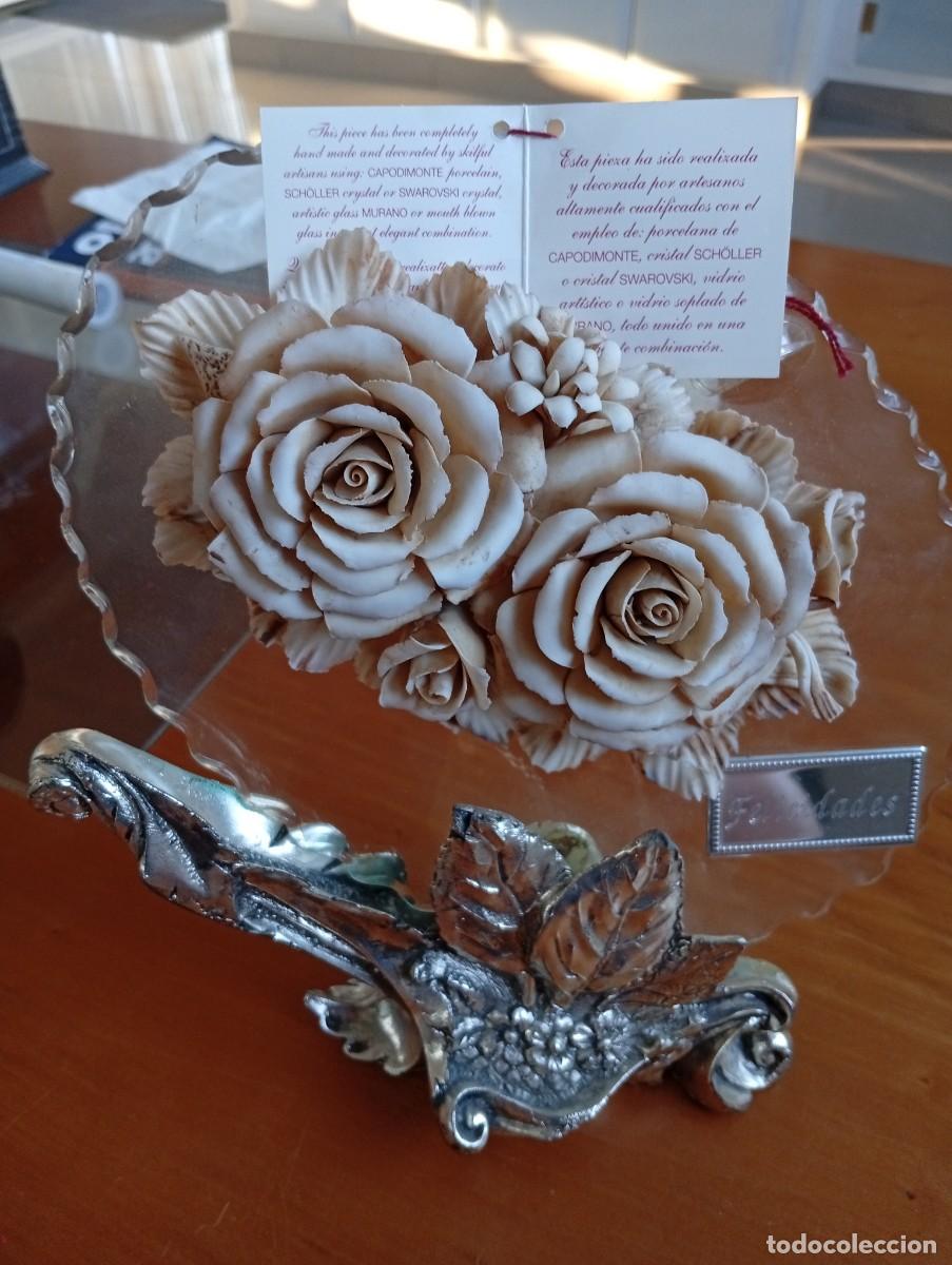 Artesan&iacute;a: Centro de mesa Italiano con flores de porcelana capodimonte, cristal scho