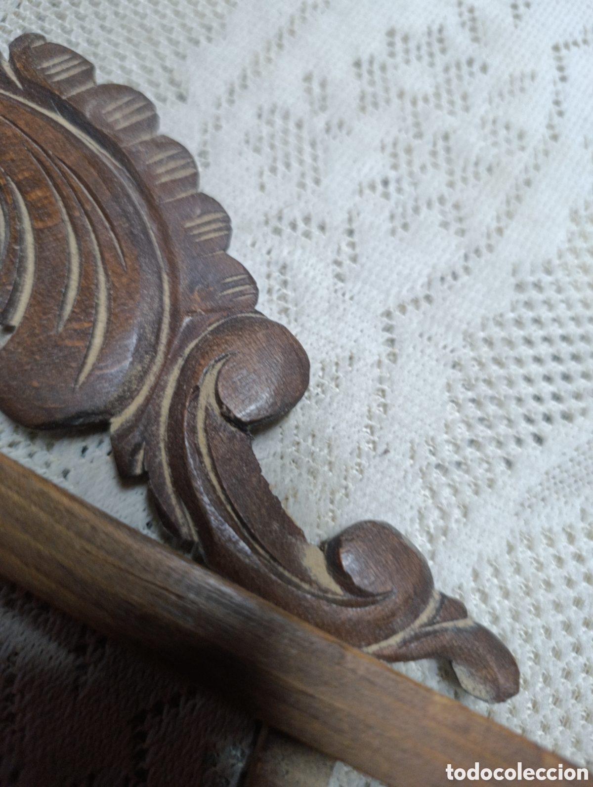 Artesan&iacute;a: Talla de madera con soporte. - Foto 3