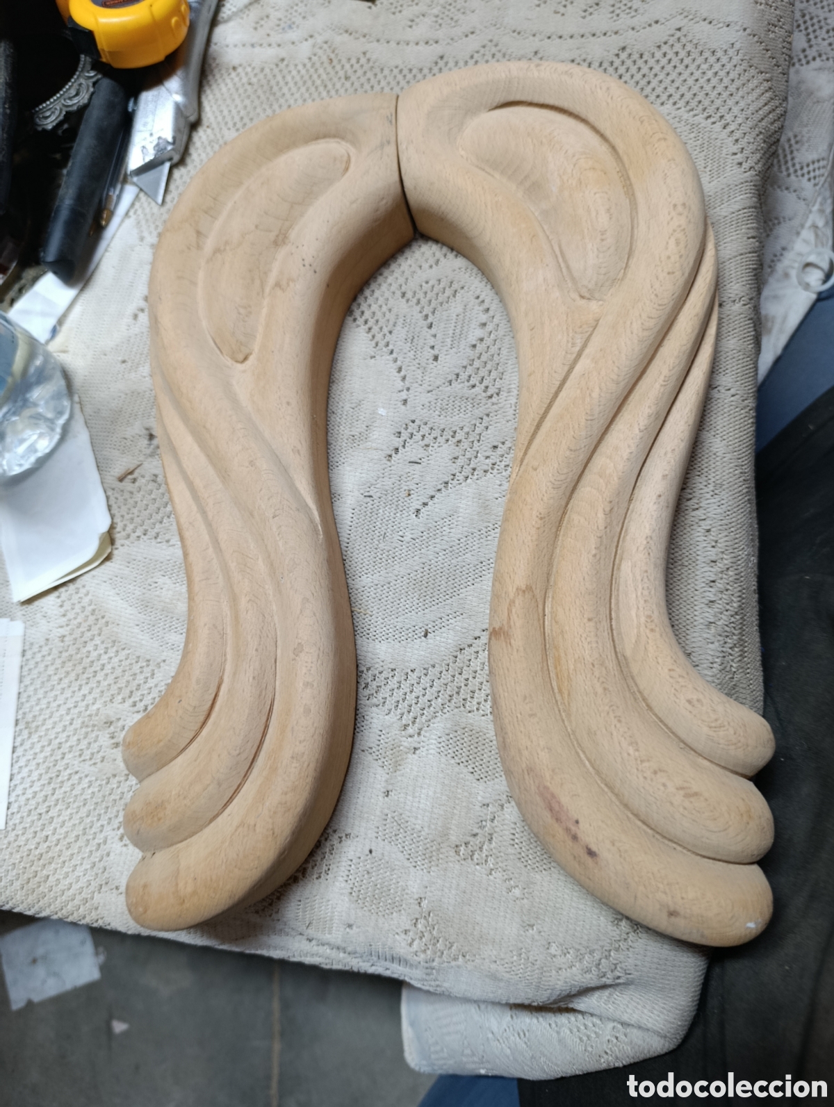 Artesan&iacute;a: Pareja de tallas de madera de haya