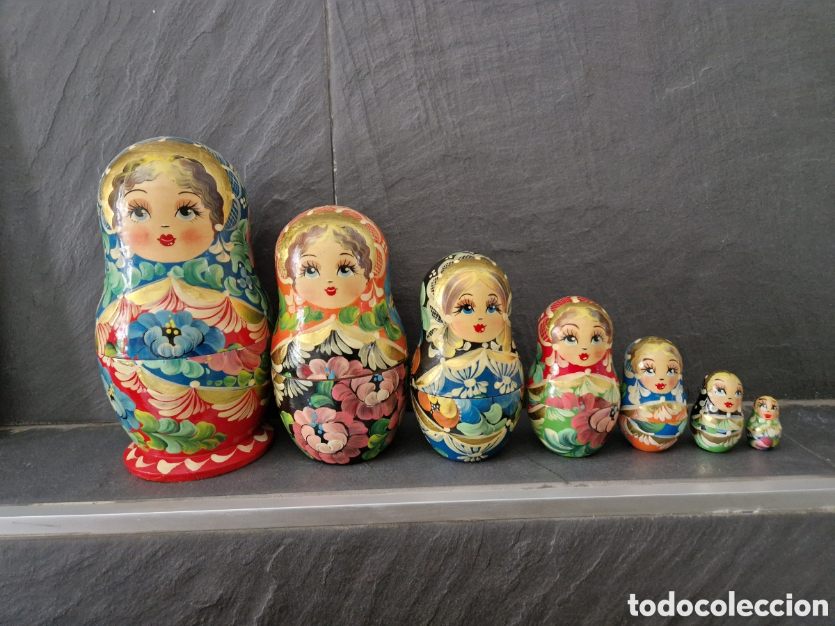 Artesan&iacute;a: Matrioskas pintadas a mano. Altura 20 cm .