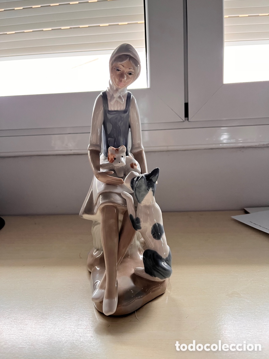 Artesan&iacute;a: Figura porcelana Casades