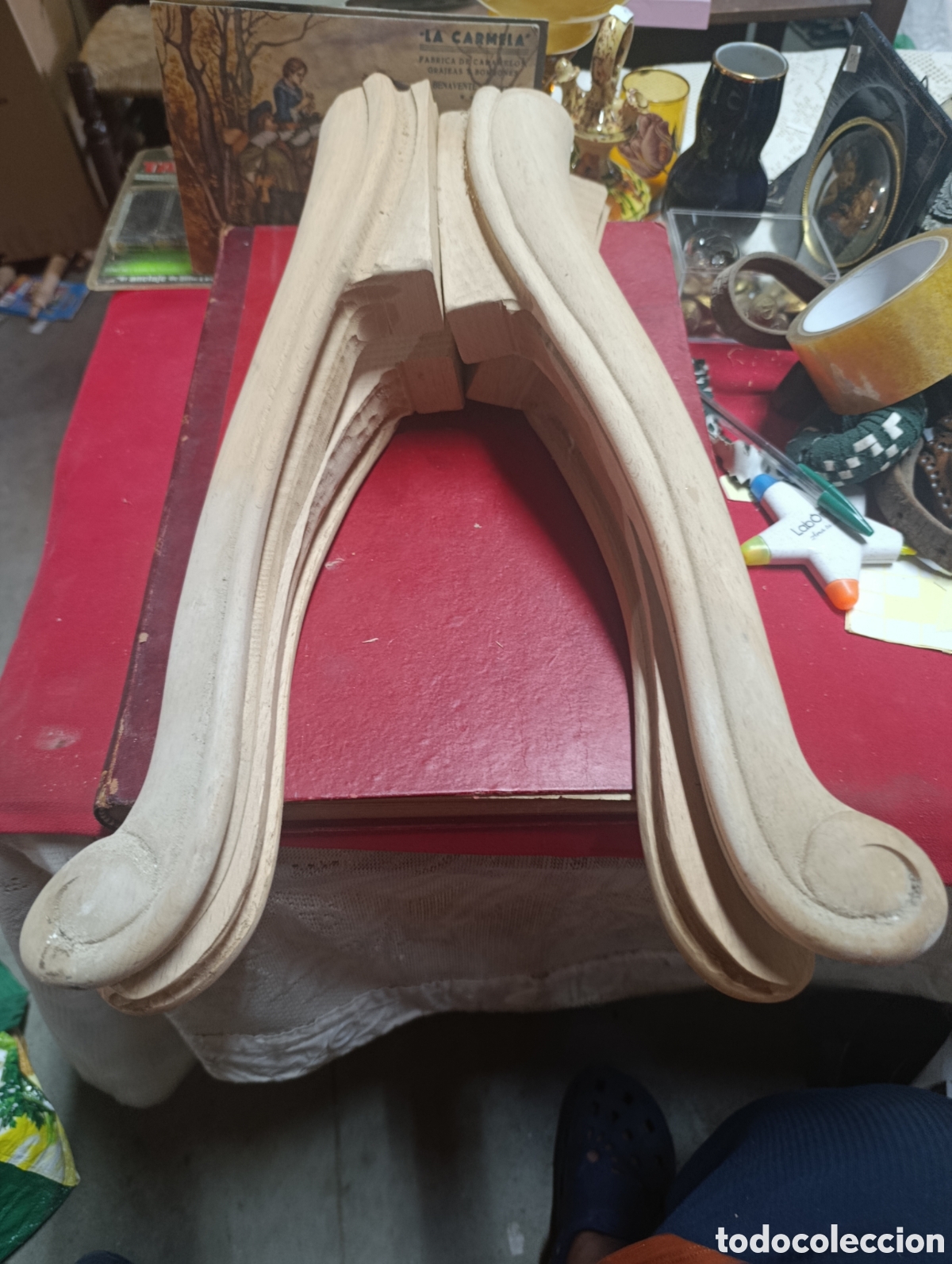 Artesan&iacute;a: Lote de 4 patas madera de haya 50cm.