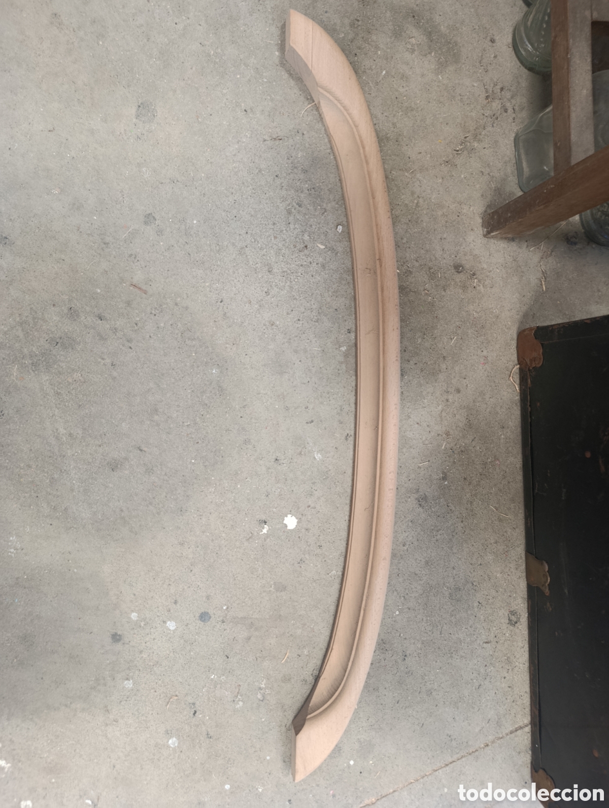 Artesan&iacute;a: Moldura de madera de haya.