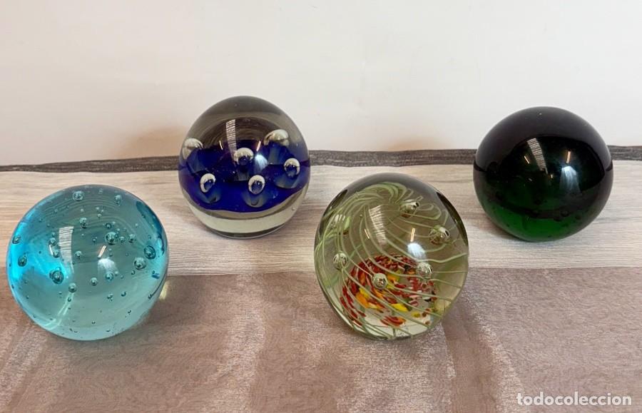 Artesan&iacute;a: Cuatro Pisapapeles de Cristal - Foto 2