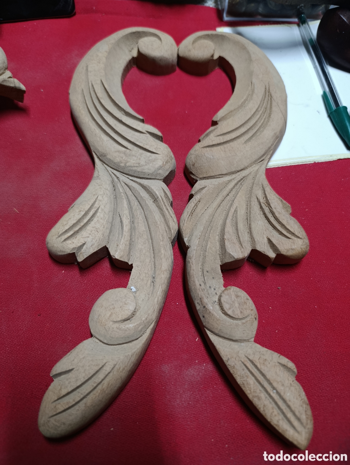 Artesan&iacute;a: Pareja de tallas de madera de haya.