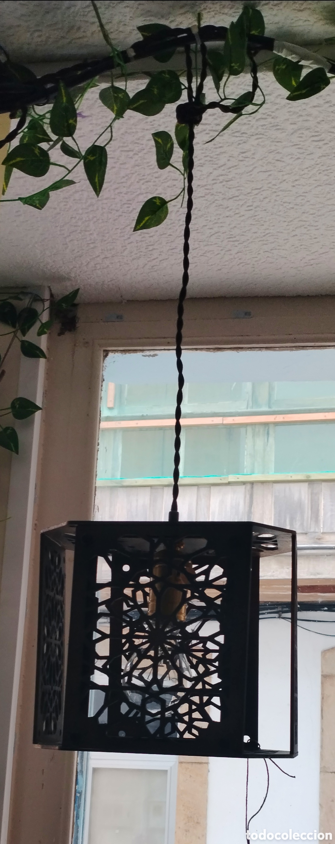 Artesan&iacute;a: L&aacute;mpara de madera de tilo