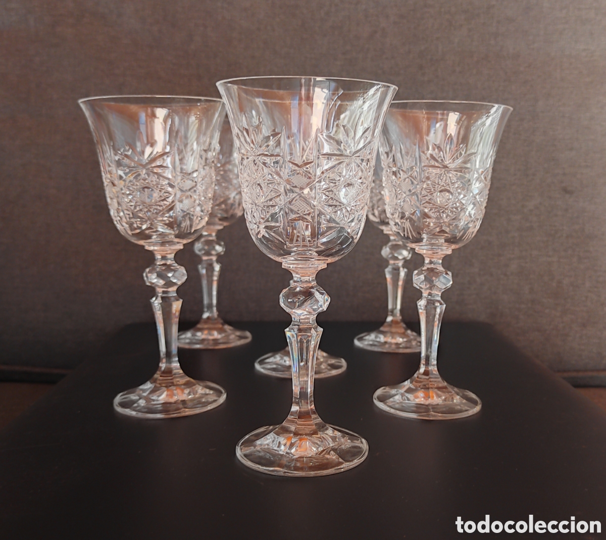 Artesan&iacute;a: Set de 6 copa de cristal tallado estilo Bohemia