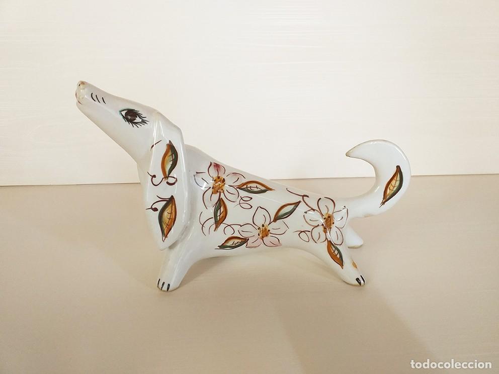 Artesan&iacute;a: Figura decorativa perro de cer&aacute;mica