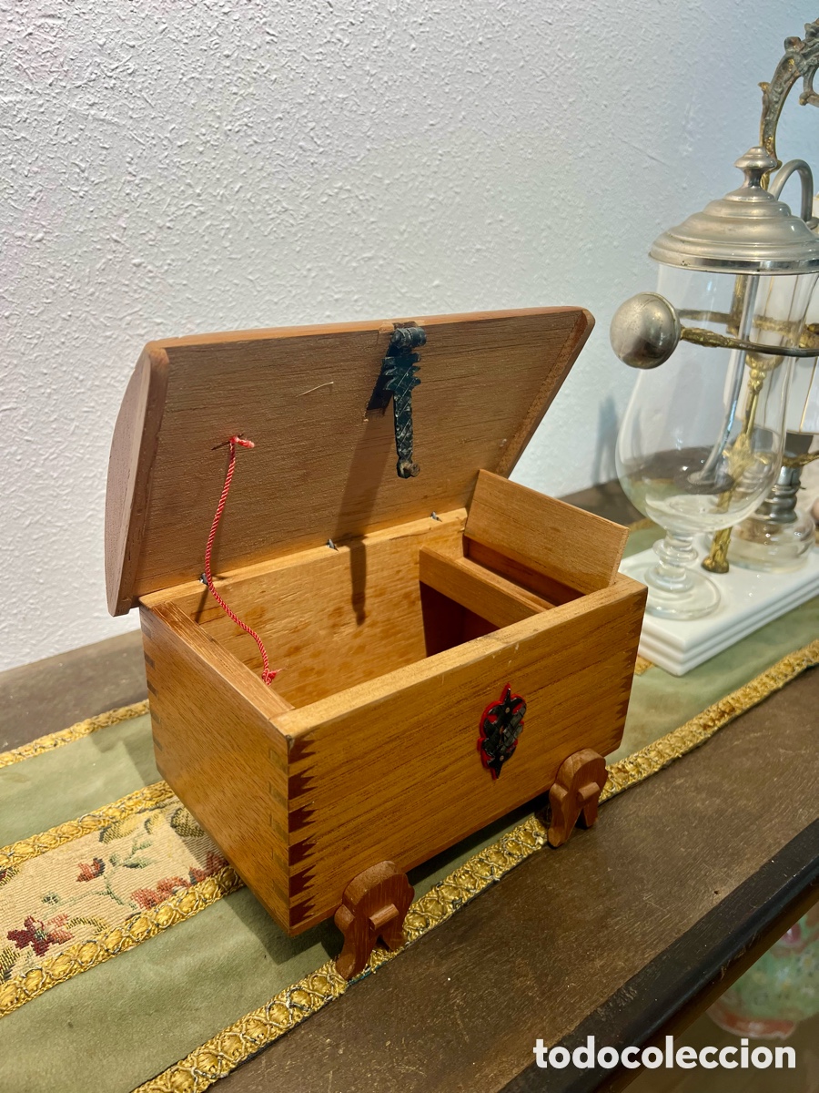 Artesan&iacute;a: Caja de cedro tallada con Drago y Teide &ndash; Artesan&iacute;a de Tenerife