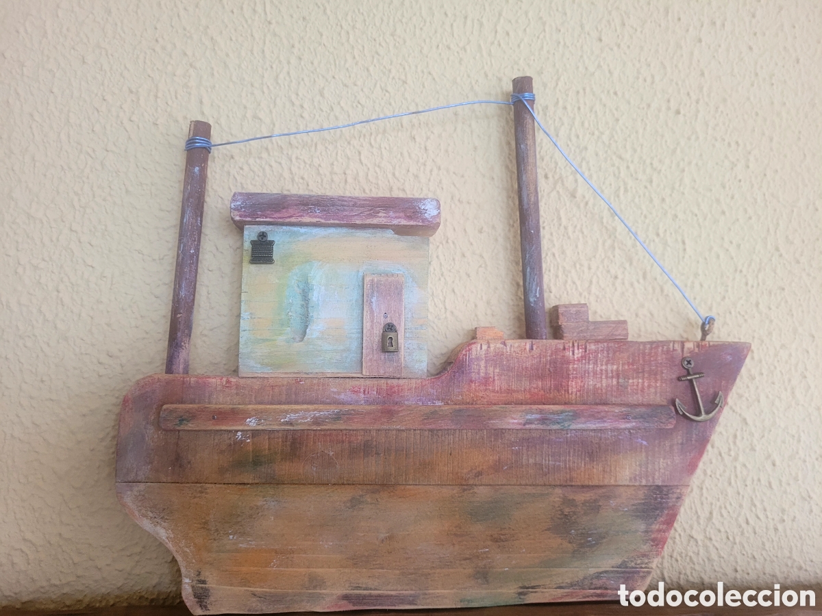 Artesan&iacute;a: Barco de madera rustico